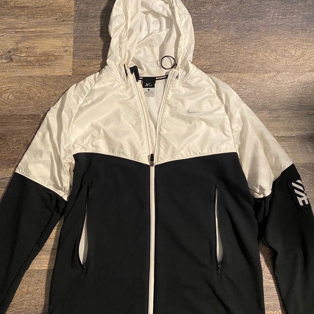 Nike running windbreaker
